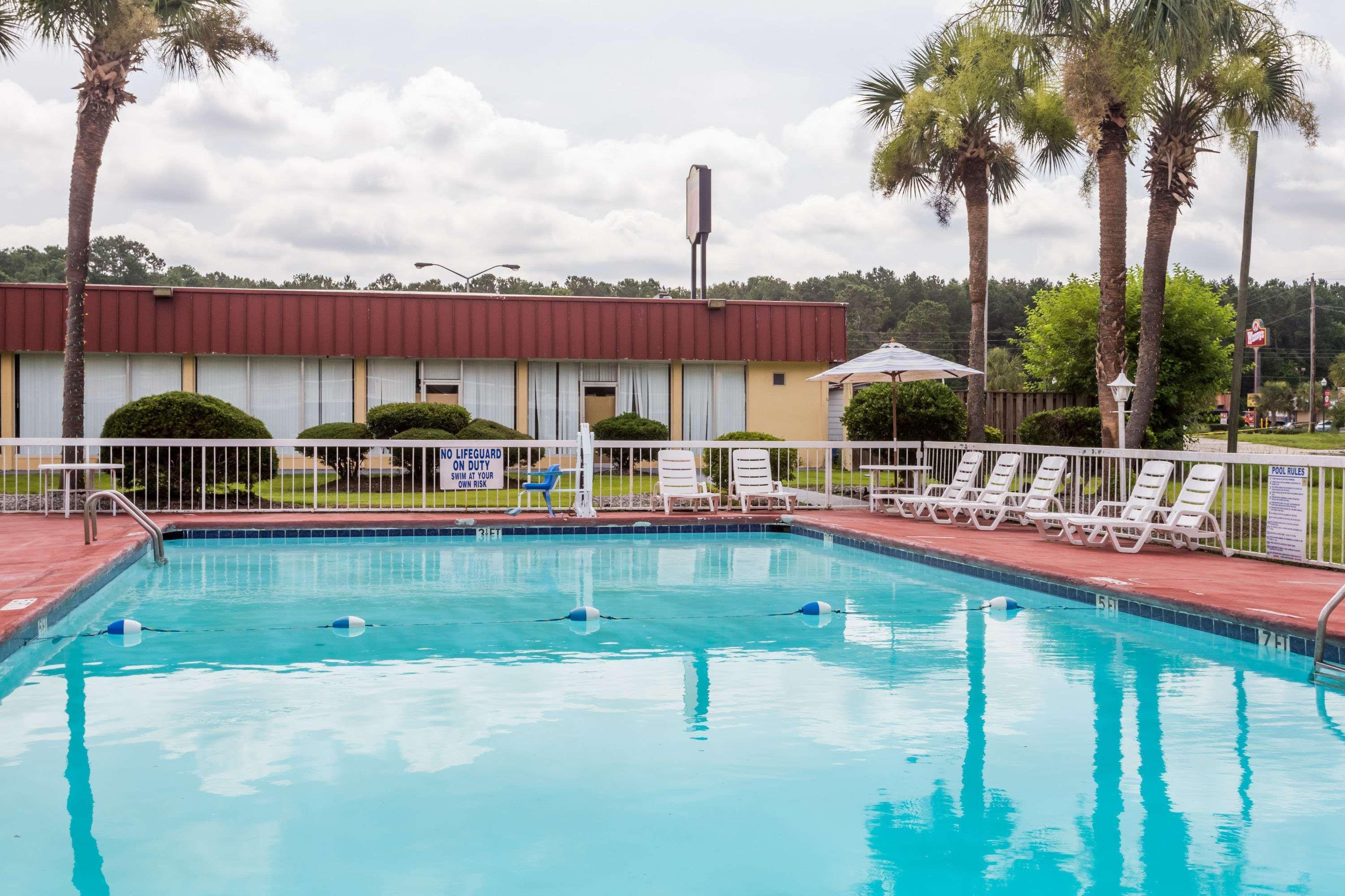 Super 8 By Wyndham Hardeeville - Savannah North Exteriör bild