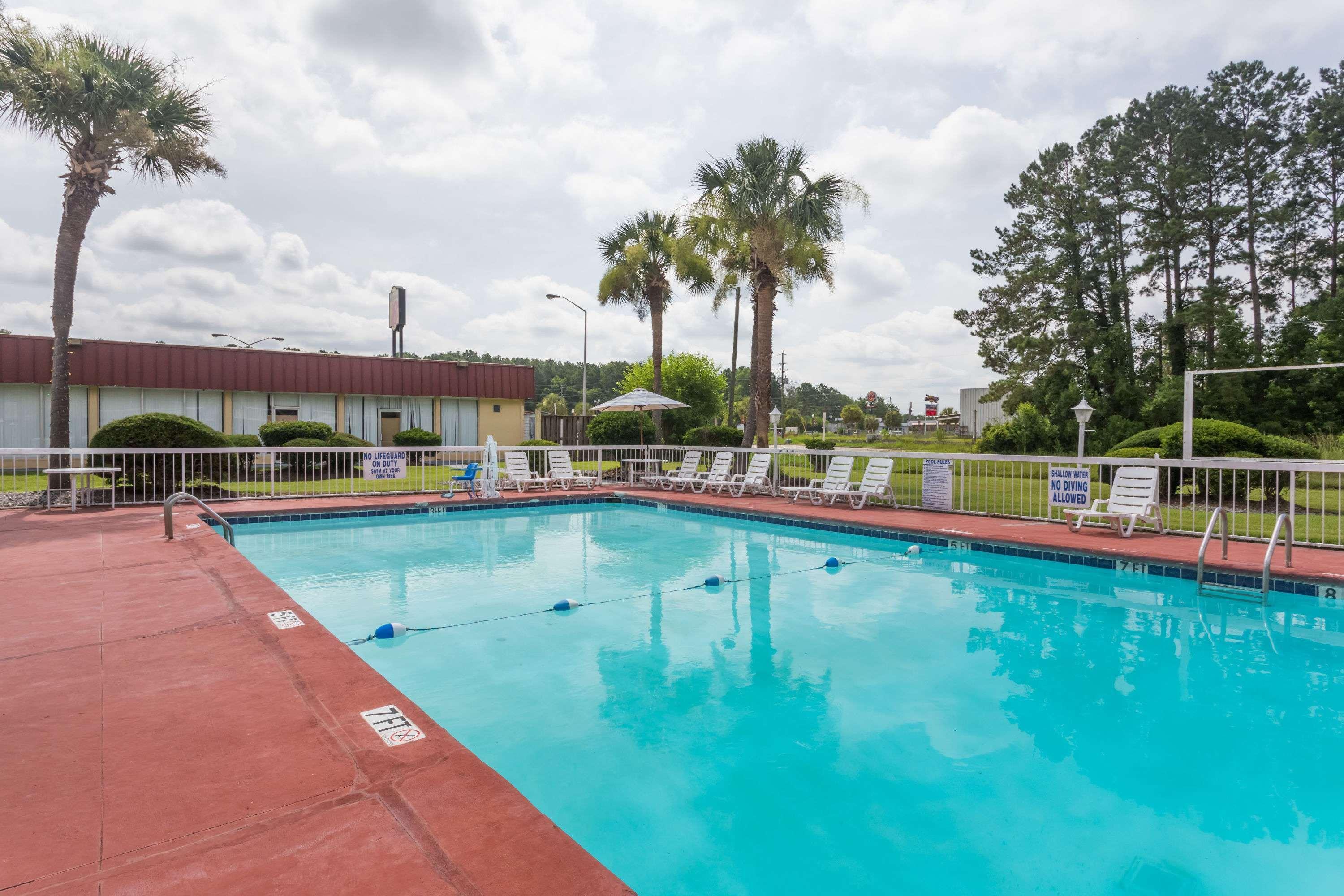 Super 8 By Wyndham Hardeeville - Savannah North Exteriör bild