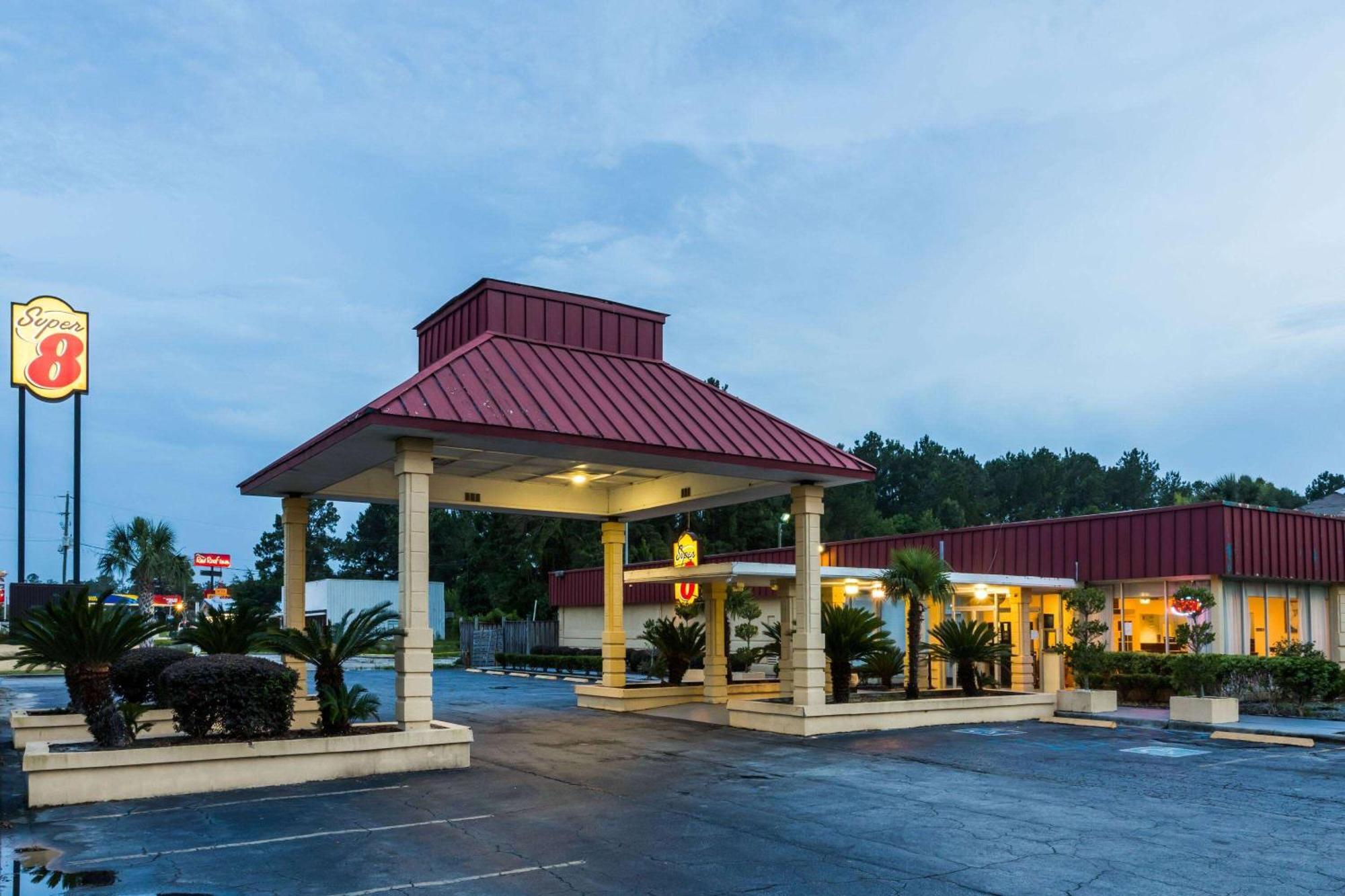 Super 8 By Wyndham Hardeeville - Savannah North Exteriör bild