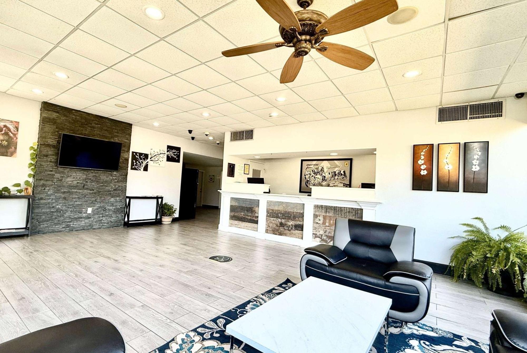 Super 8 By Wyndham Hardeeville - Savannah North Exteriör bild