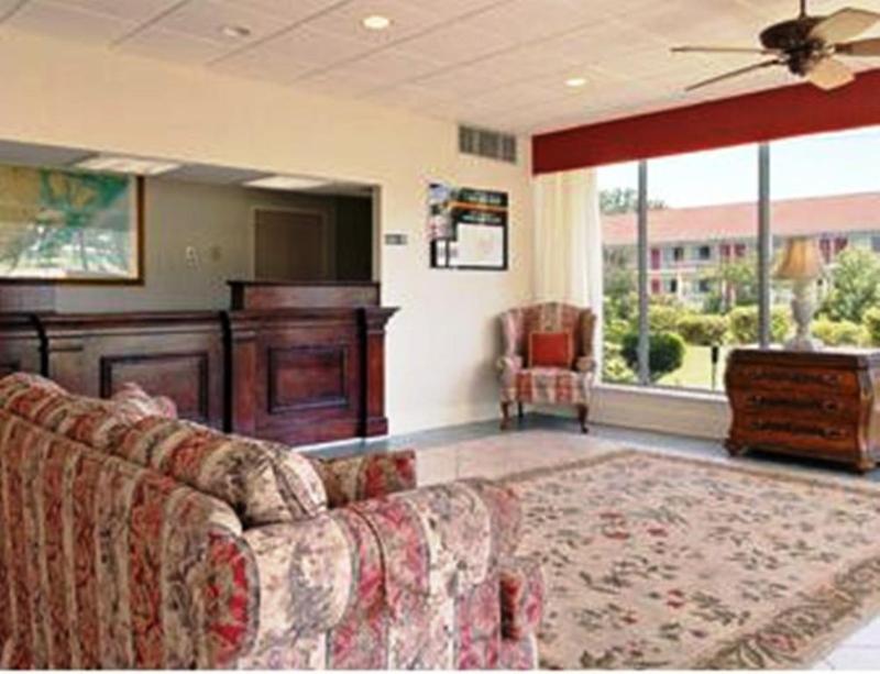 Super 8 By Wyndham Hardeeville - Savannah North Exteriör bild